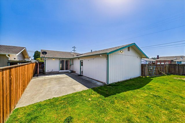 2393 Ohio Street, Myrtletown, CA 95501