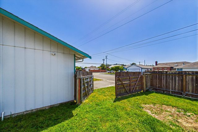 2393 Ohio Street, Myrtletown, CA 95501
