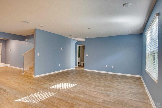 10589 Queens Gate Cir, Pensacola, FL 32506