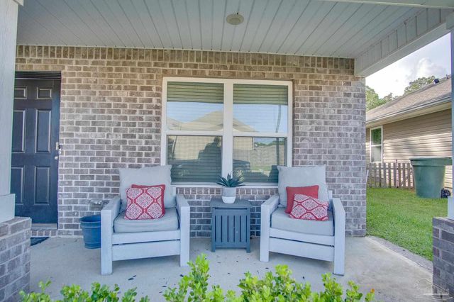 10589 Queens Gate Cir, Pensacola, FL 32506