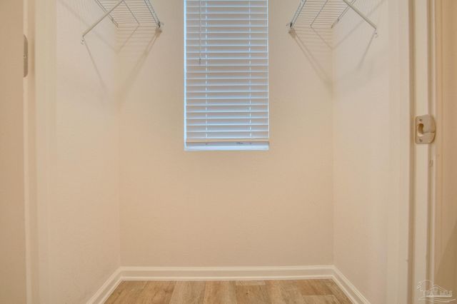 10589 Queens Gate Cir, Pensacola, FL 32506