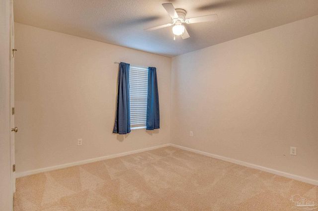 10589 Queens Gate Cir, Pensacola, FL 32506