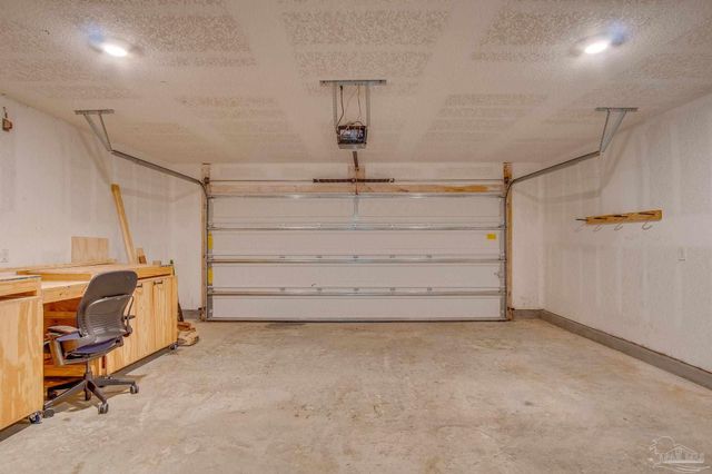 10589 Queens Gate Cir, Pensacola, FL 32506