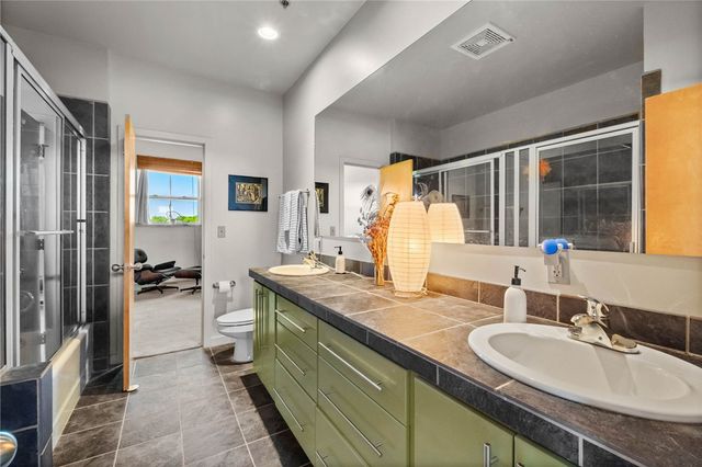 525 S School 430, Fayetteville, AR 72701