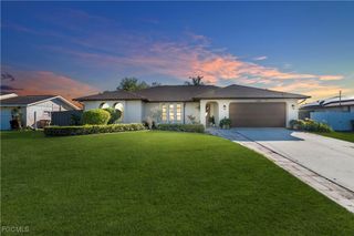 1424 SE 12th ST, Cape Coral, FL 33990