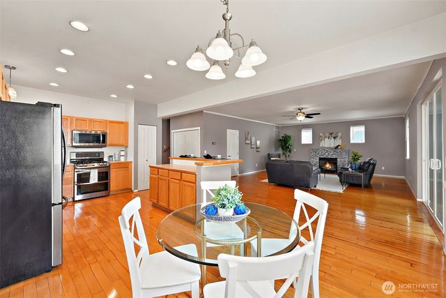 922 Gina Court SE, Olympia, WA 98513