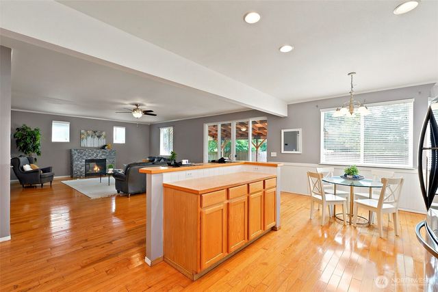 922 Gina Court SE, Olympia, WA 98513