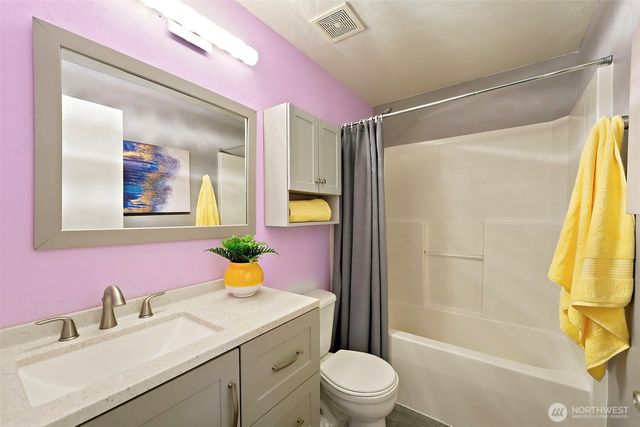 922 Gina Court SE, Olympia, WA 98513