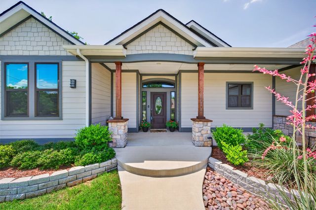 815 W Ball Street, Weatherford, TX 76086