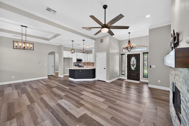 815 W Ball Street, Weatherford, TX 76086