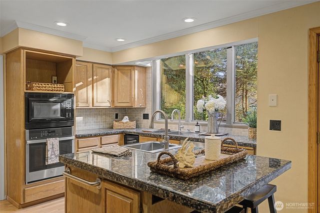 2386 215th Place SW, Brier, WA 98036