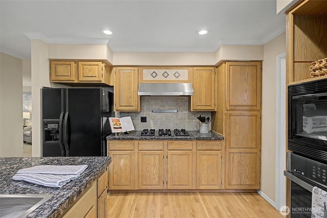 2386 215th Place SW, Brier, WA 98036