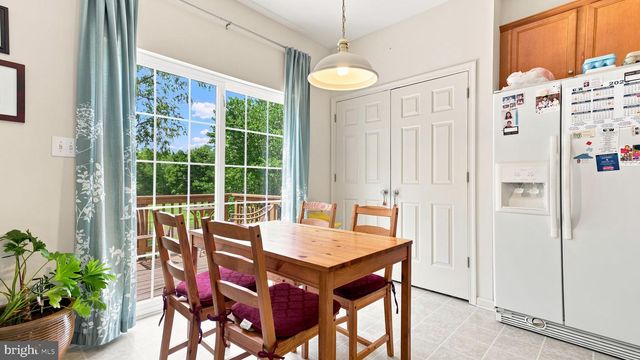 381 MANOR CIR, Harleysville, PA 19438