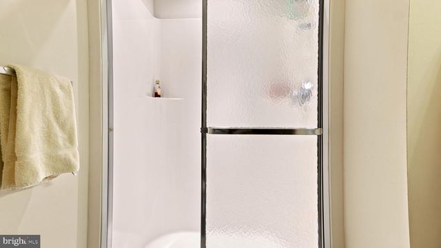 381 MANOR CIR, Harleysville, PA 19438