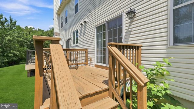 381 MANOR CIR, Harleysville, PA 19438