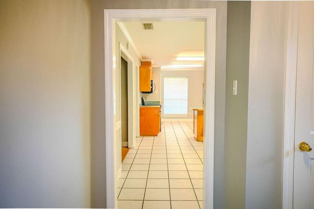 9978 Briarcliff Drive S, Mobile, AL 36608