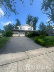 37 Jensen Road, Sayreville, NJ 08872