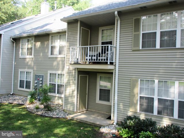 104-B RALSTON DR, Mount Laurel, NJ 08054