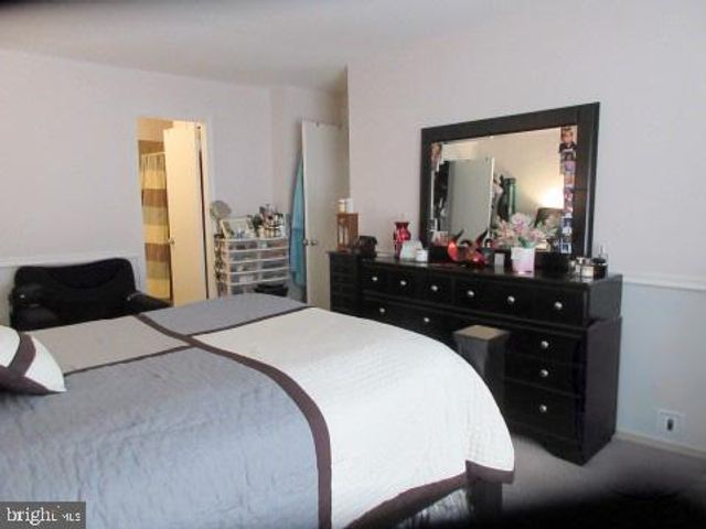 104-B RALSTON DR, Mount Laurel, NJ 08054