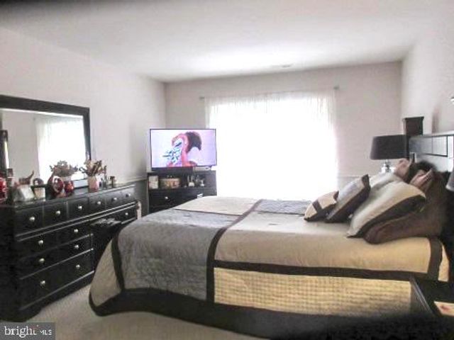 104-B RALSTON DR, Mount Laurel, NJ 08054