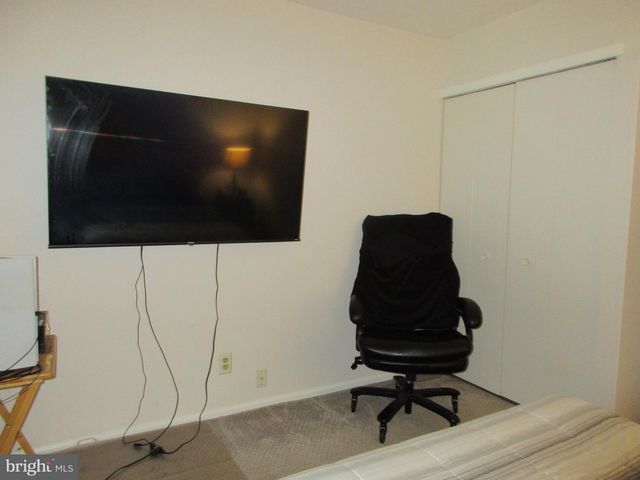104-B RALSTON DR, Mount Laurel, NJ 08054