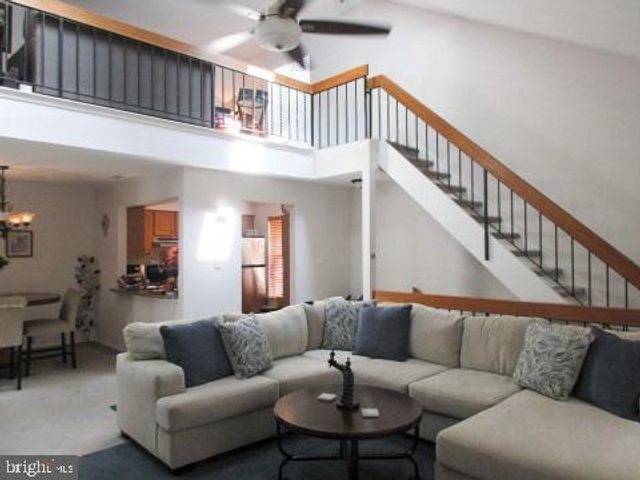 104-B RALSTON DR, Mount Laurel, NJ 08054