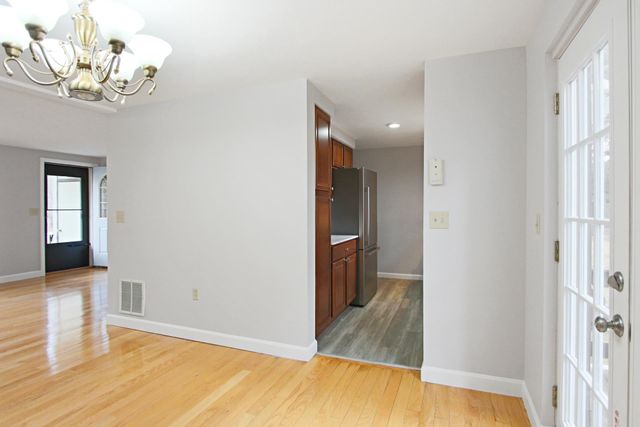 10 Killian Court, Merrimack, NH 03054