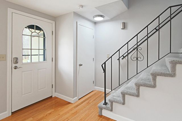 10 Killian Court, Merrimack, NH 03054