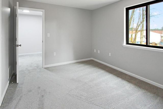 10 Killian Court, Merrimack, NH 03054