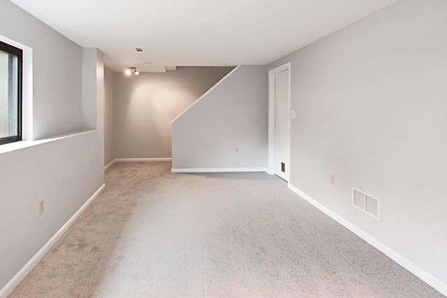 10 Killian Court, Merrimack, NH 03054