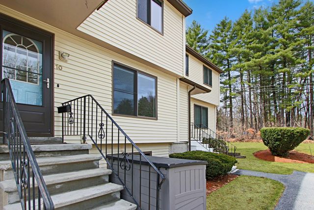 10 Killian Court, Merrimack, NH 03054