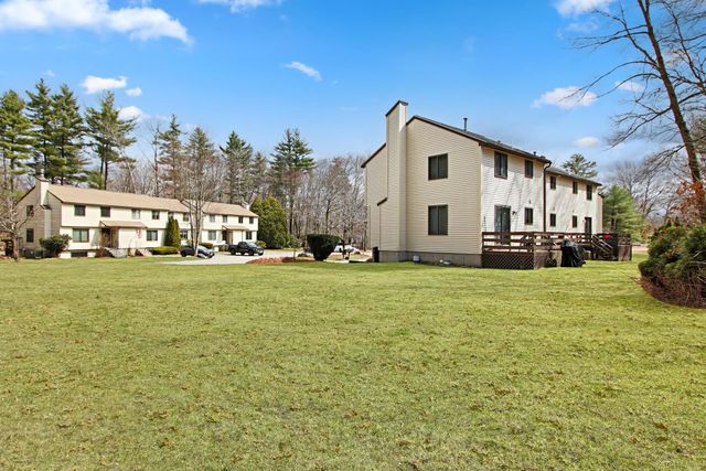 10 Killian Court, Merrimack, NH 03054