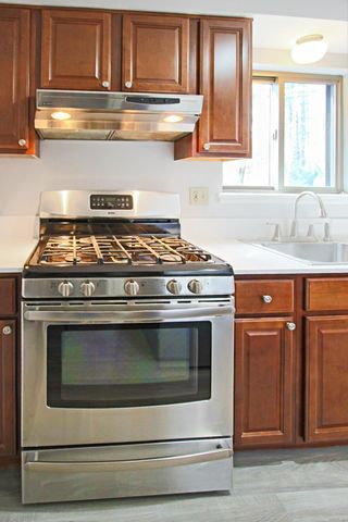 10 Killian Court, Merrimack, NH 03054