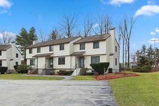 10 Killian Court, Merrimack, NH 03054