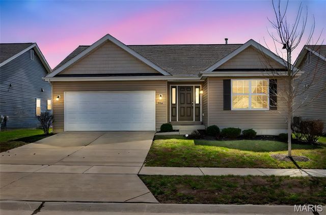 106 Pearl Vista Court, O'fallon, MO 63366