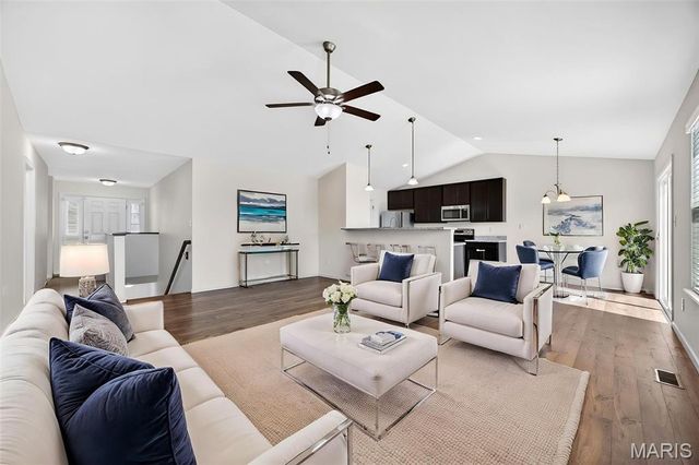 106 Pearl Vista Court, O'fallon, MO 63366