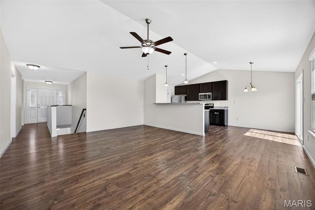 106 Pearl Vista Court, O'fallon, MO 63366