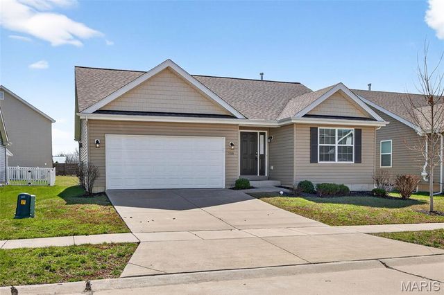 106 Pearl Vista Court, O'fallon, MO 63366