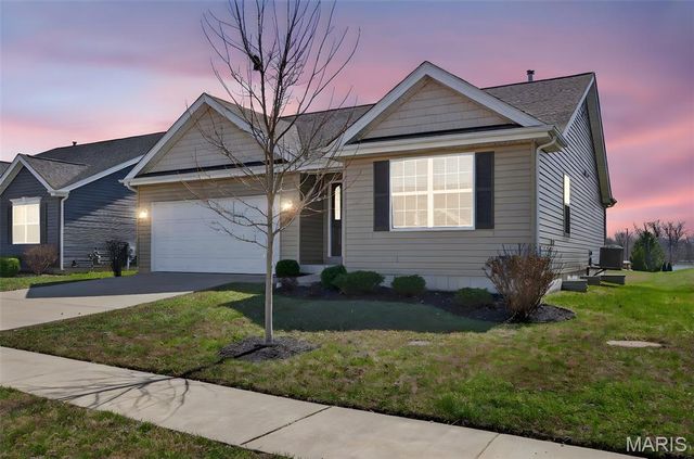 106 Pearl Vista Court, O'fallon, MO 63366
