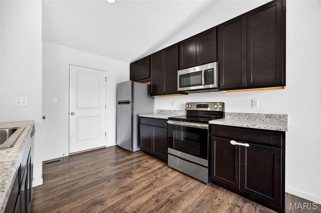 106 Pearl Vista Court, O'fallon, MO 63366