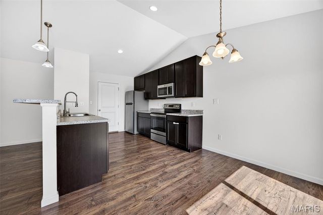 106 Pearl Vista Court, O'fallon, MO 63366