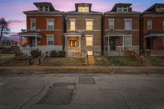 5029 Wells Avenue, St Louis, MO 63113