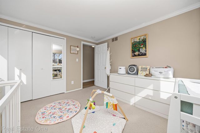 14061 Woodside Street, Livonia, MI 48154