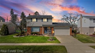 14061 Woodside Street, Livonia, MI 48154