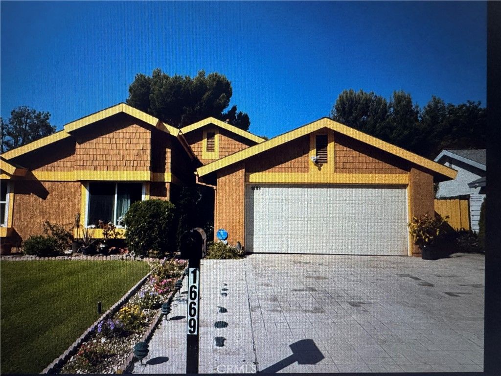 1669 W Phillips Drive, Pomona, CA 91766