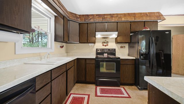 5505 W Schultz Road, La Porte, IN 46350