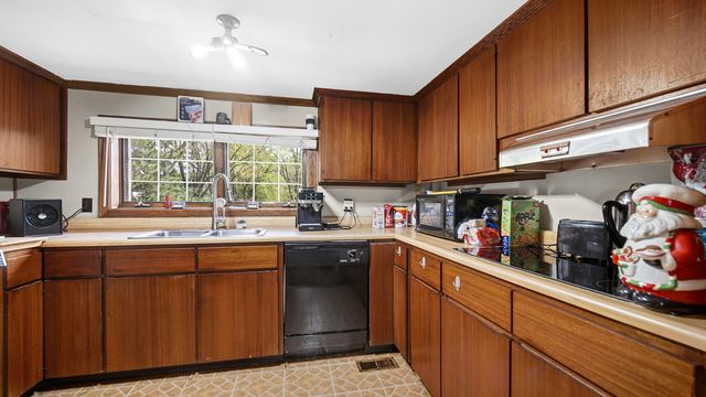 5505 W Schultz Road, La Porte, IN 46350