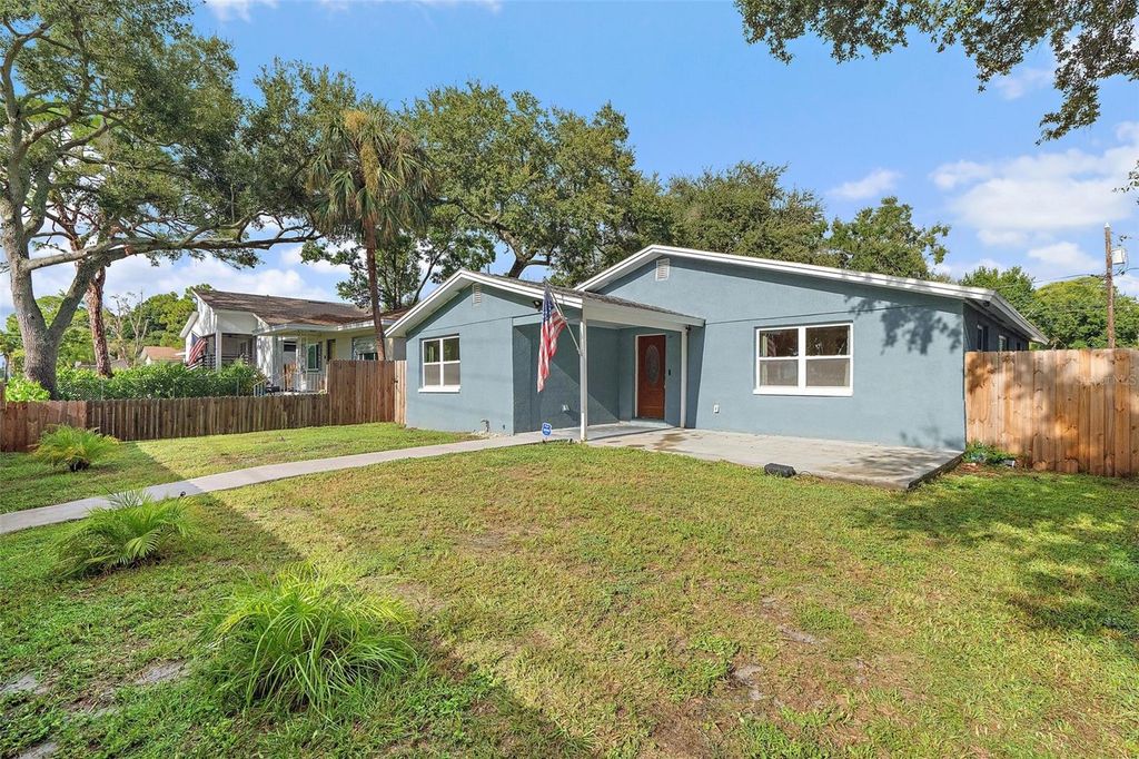 3826 DR MARTIN LUTHER KING JR STREET S, St Petersburg, FL 33703