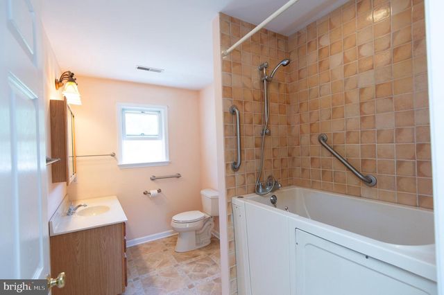 9818 TILGHMAN RD, Mcdaniel, MD 21647