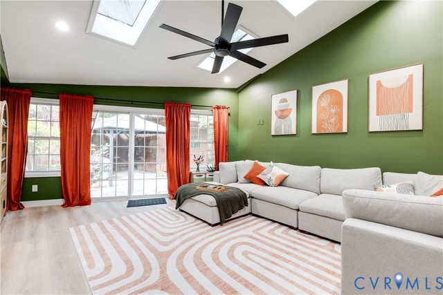 5702 Linda Rd, Sandston, VA 23150